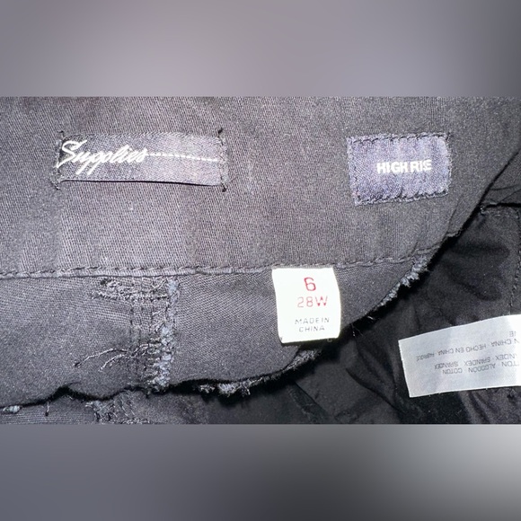 Women’s Black Cargo Pants size 6 - Picture 3 of 3